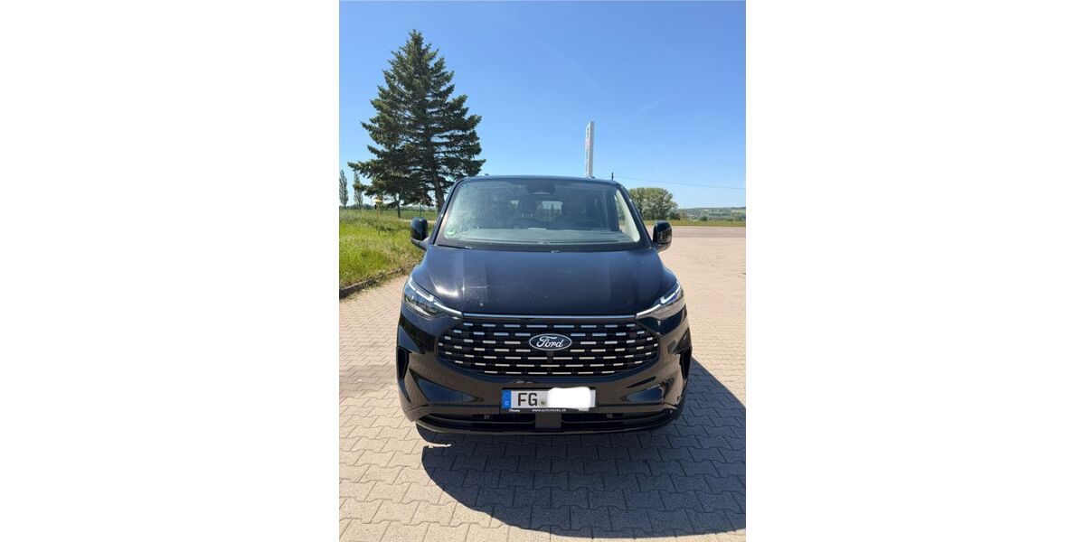 Ford Tourneo Custom 26.100 km 42.499 &euro; Frankenberg 09669