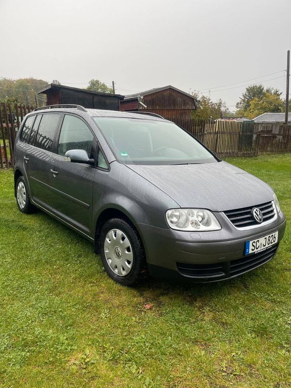 VW Touran 177.751 km 3.450 € Auerbach/Vogtland 08209