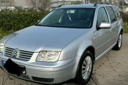 VW Bora 332.000 km 2.599 &euro; Offenburg 77652