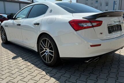 Maserati Ghibli 90.000 km 13.000 € Osterhofen 94486