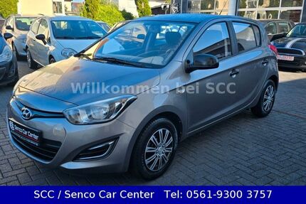 Hyundai i20 81.000 km 5.990 &euro; KASSEL-Niestetal ................. Mobil: +49 163 740 9922 34266