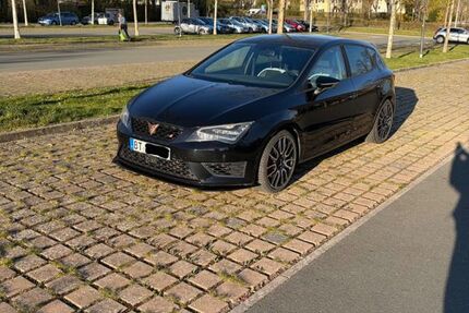 Seat Leon 101.953 km 16.499 &euro; Bayreuth 95445
