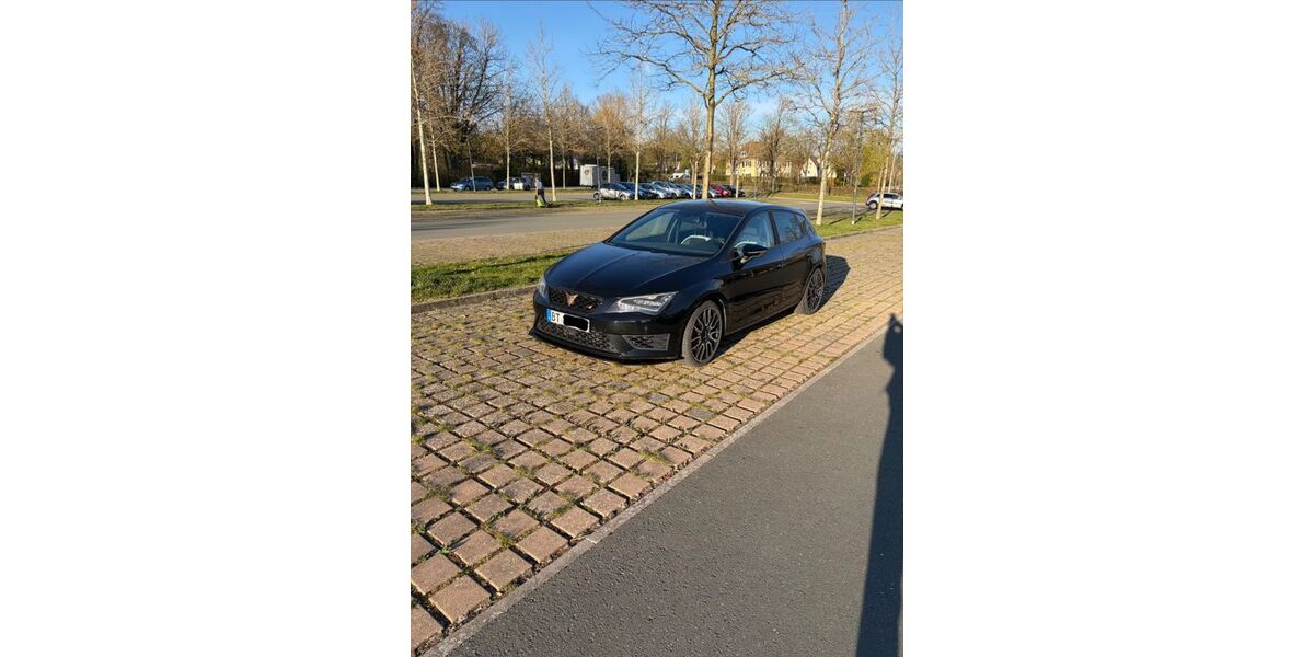 Seat Leon 101.953 km 16.499 &euro; Bayreuth 95445