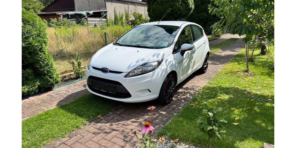 Ford Fiesta 255.000 km 2.249 &euro; Winsen 29308