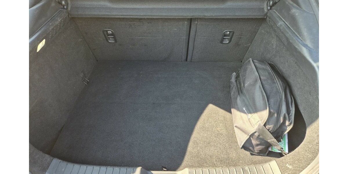 Mazda MX-30 e-SKYACTIV Rückfahrkamera, Klima, AppleCarpl 78.555 km 11.890 &euro; Rodgau 63110