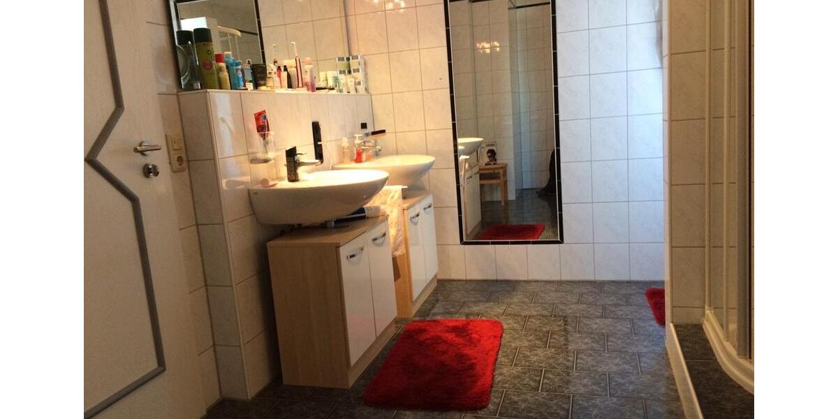 Doppelhaushälfte Freising Am Vogelherd - 5 Zimmer, 200 m&sup2;, 2.500&euro; | Angebot:25977750
