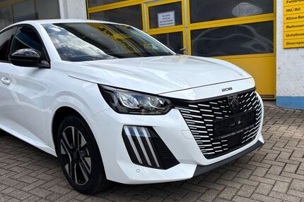 Peugeot 208 33.000 km 16.180 &euro; Lahr 77933