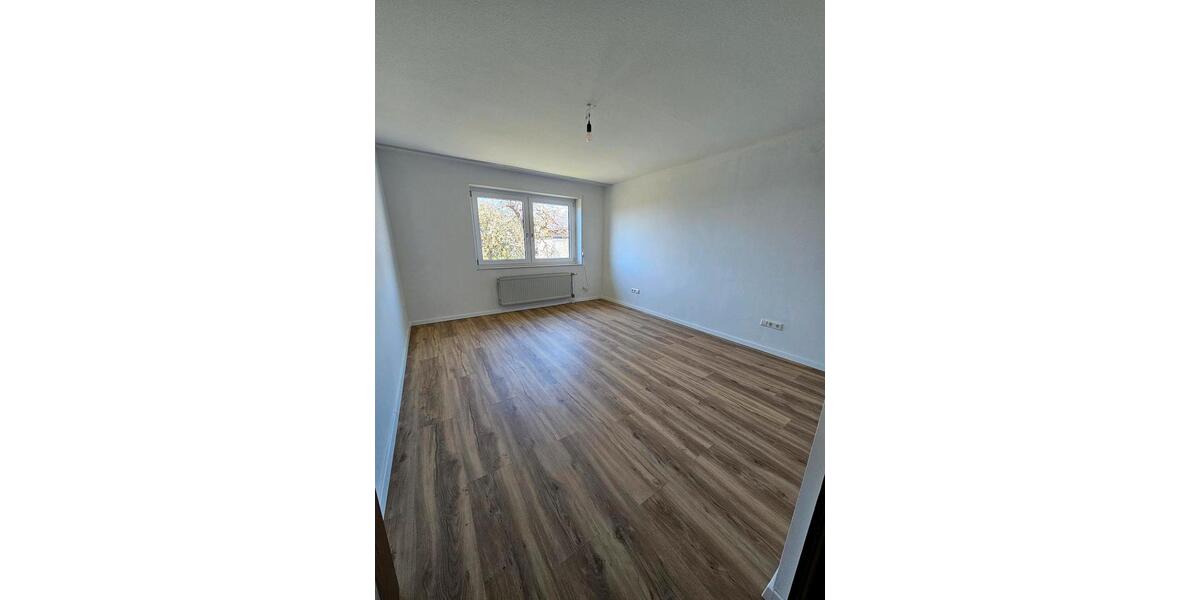 Etagenwohnung Neuenstadt am Kocher - 5.5 Zimmer, 144 m&sup2;, 1.800&euro; | Angebot:26322304