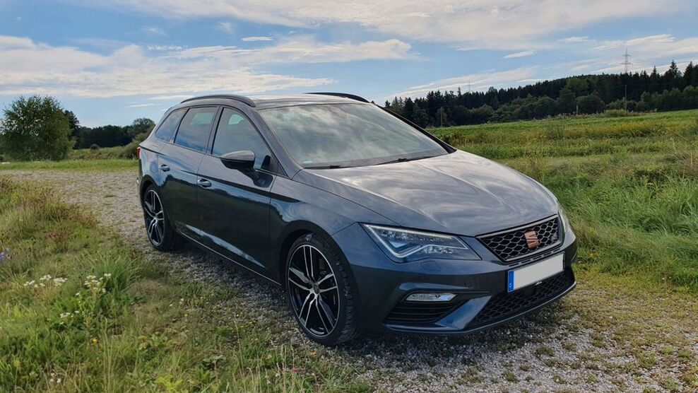 Seat Leon 109.000 km 21.999 € Immenhofen 87674