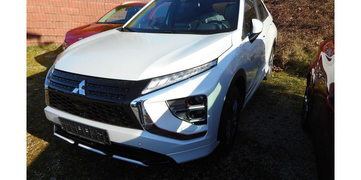 Mitsubishi Eclipse Cross 27.085 km 23.850 &euro; Saarbrücken 66130