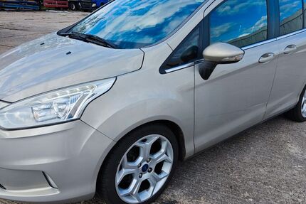 Ford B-Max 71.950 km 5.999 &euro; Coswig 01640