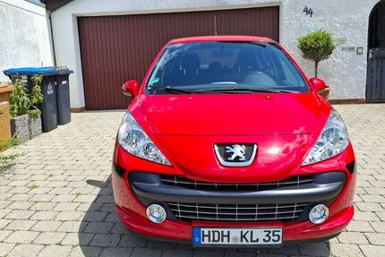 Peugeot 207 140.000 km 3.999 &euro; Königsbronn 89551