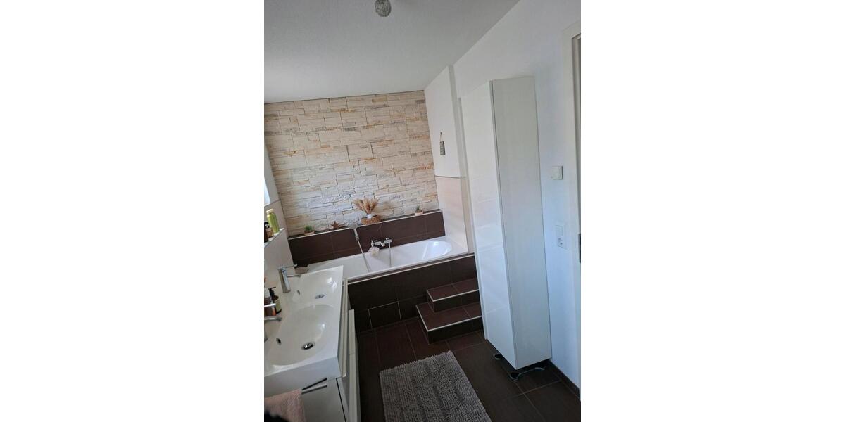 Erdgeschoßwohnung Waldkirch - 4 Zimmer, 94 m&sup2;, 549.000&euro; | Angebot:26317360