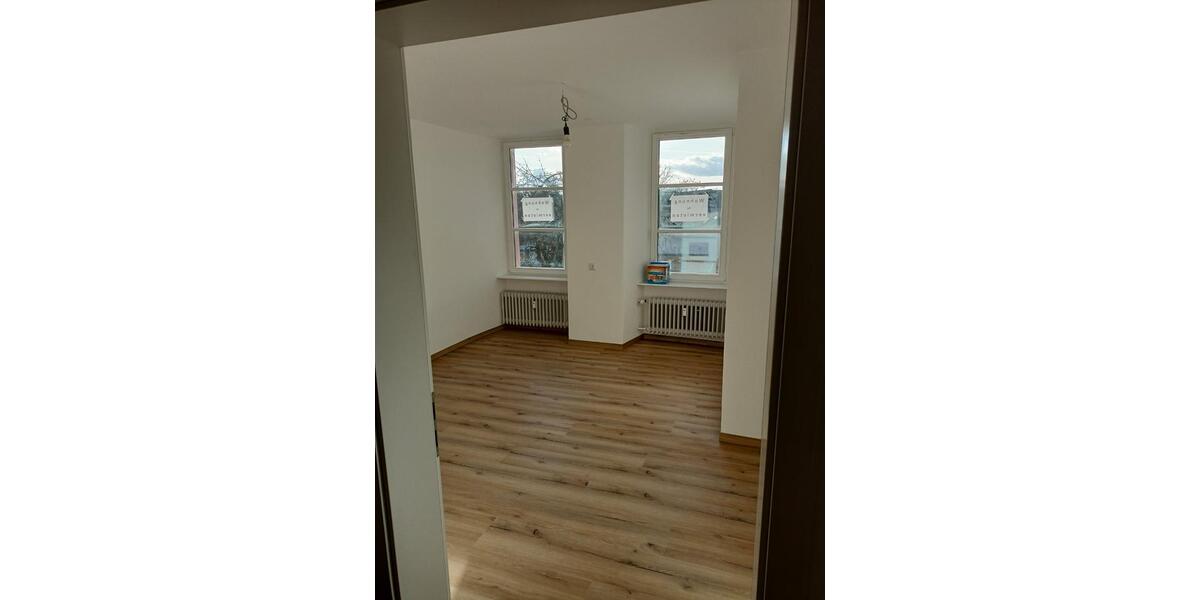 Etagenwohnung Bad Königshofen im Grabfeld - 4 Zimmer, 93 m&sup2;, 740&euro; | Angebot:25807330