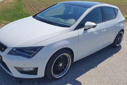 Seat Leon 182.500 km 9.450 &euro; Vilshofen 94474
