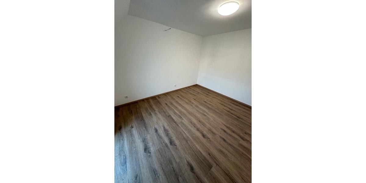 Maisonettenwohnung Osburg - 3.5 Zimmer, 130 m&sup2;, 1.300&euro; | Angebot:26636352