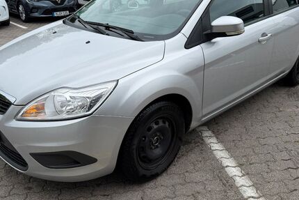 Ford Focus 181.545 km 2.990 &euro; München 81827