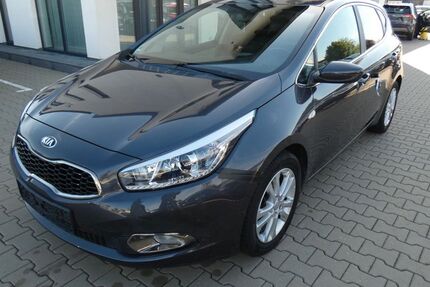 Kia ceed / Ceed 114.000 km 6.490 &euro; Erfurt 99087