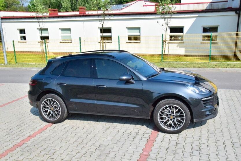 Porsche Macan 106.000 km 39.999 € Oldenburg 26129
