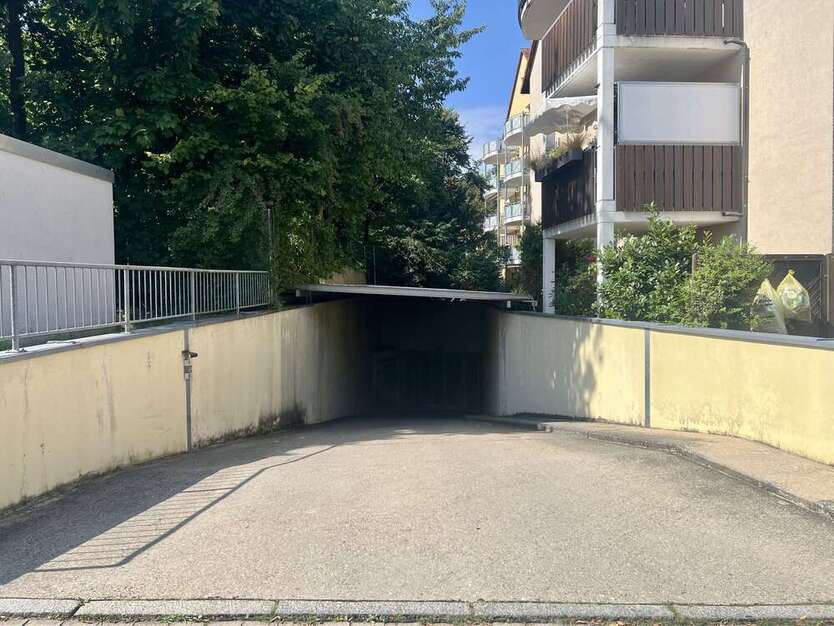 Garage zu verkaufen in Schwabach 9.000 € 2.3 m²