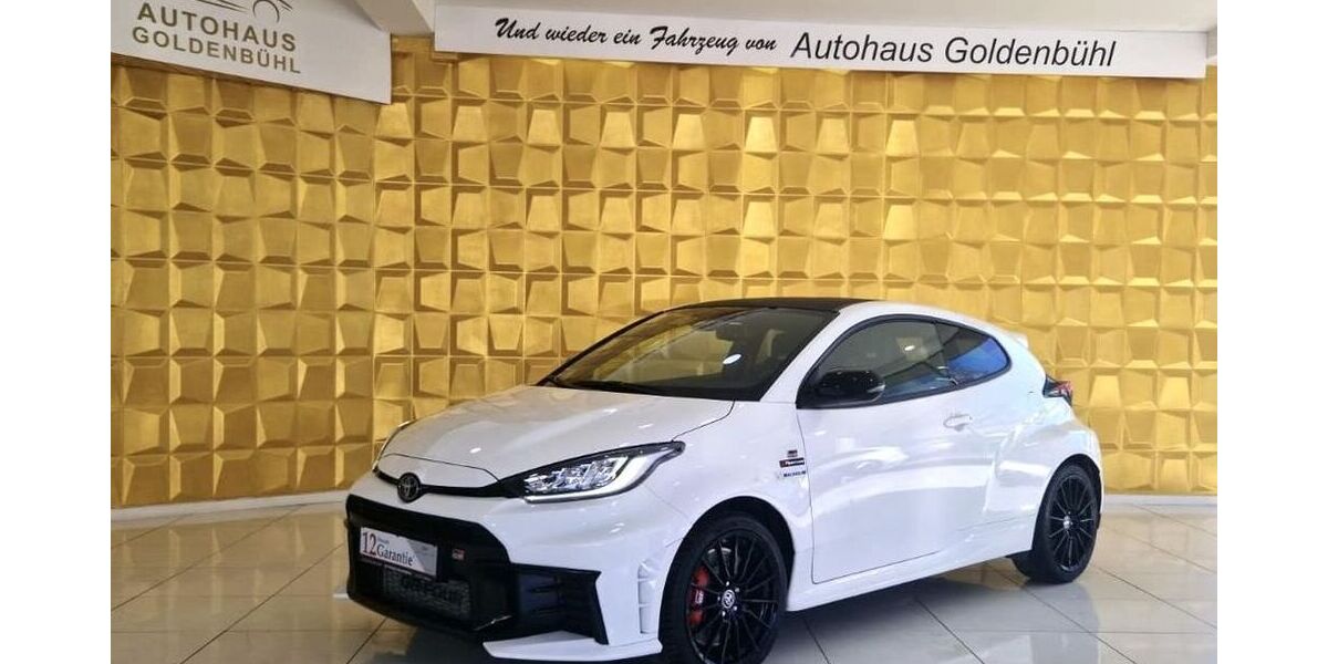 Toyota Yaris 12.500 km 41.490 &euro; Albstadt 72458