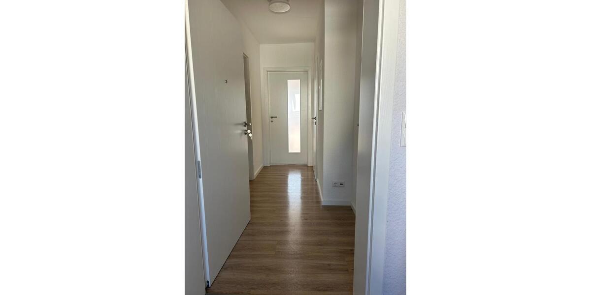 Dachgeschoss Wohnung 3 Zimmer 65 qm mit Balkon und Gartennutzung zimmer