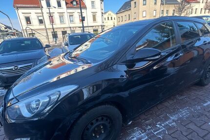 Hyundai i30 206.000 km 3.100 &euro; zwickau 08064
