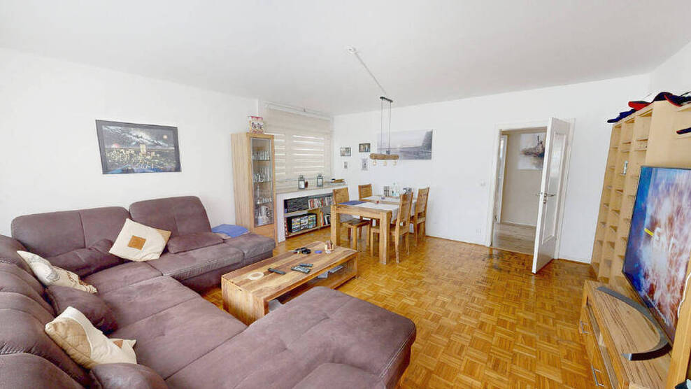 Köln! Doppelt profitieren! 3-Zimmer-Eigentumswohnung mit Sonnenterrasse und Stellplatz + separates Studio Apartment in ruhiger Lage! (LK 4880)