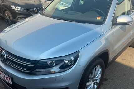 VW Tiguan 99.700 km 11.850 &euro; Brühl 50321