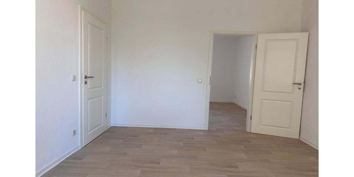 Erdgeschoßwohnung Calbe (Saale) - 3 Zimmer, 71 m&sup2;, 495&euro; | Angebot:26365432