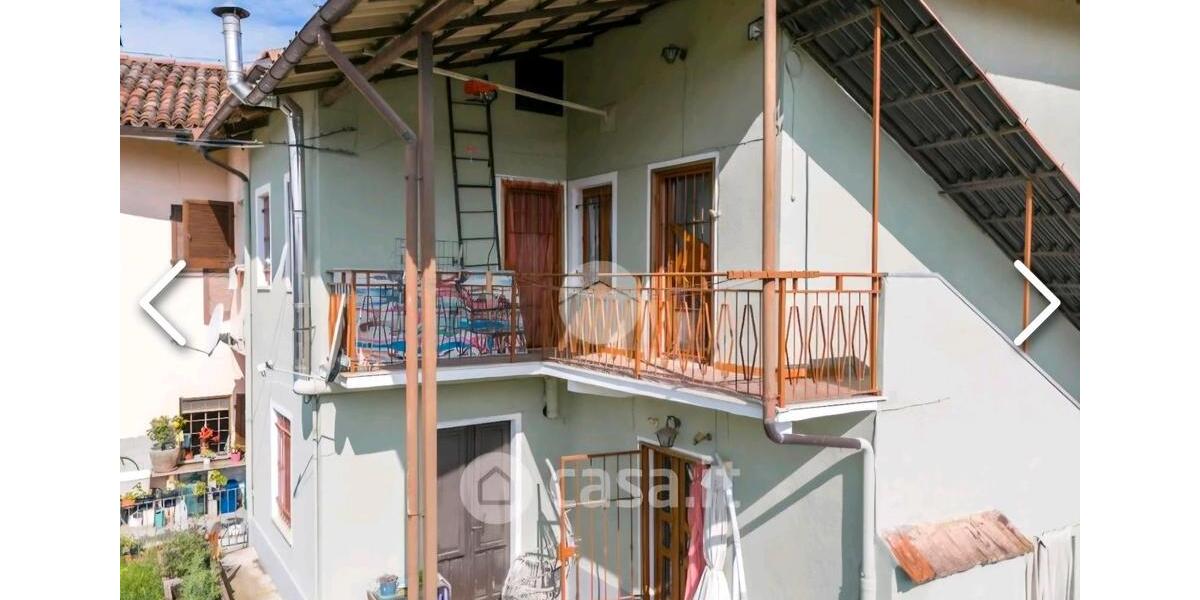 Doppelhaushälfte Friedberg (Hessen) - 2 Zimmer, 142 m&sup2;, 114.000&euro; | Angebot:25446589