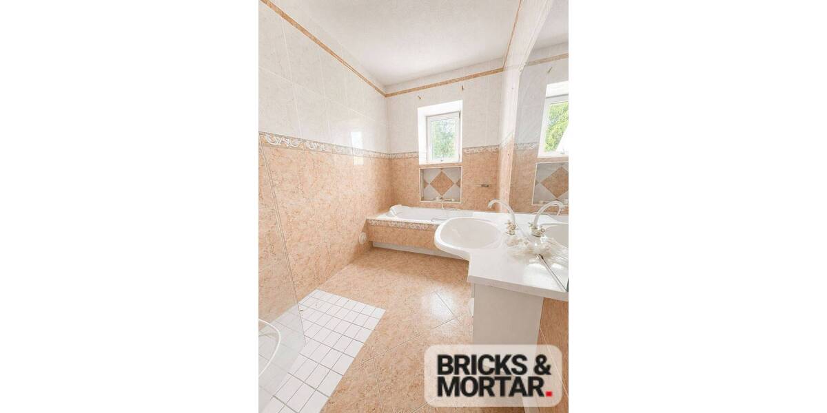 Einfamilienhaus Pegnitz Bronn - 1 Zimmer, 500 m&sup2;, 490.000&euro; | Angebot:26686305