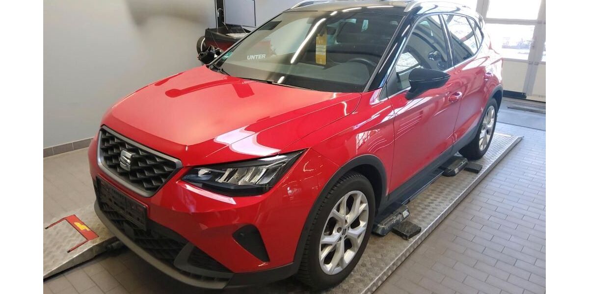 Seat Arona 25.289 km 18.890 &euro; Pfalzgrafenweiler 72285
