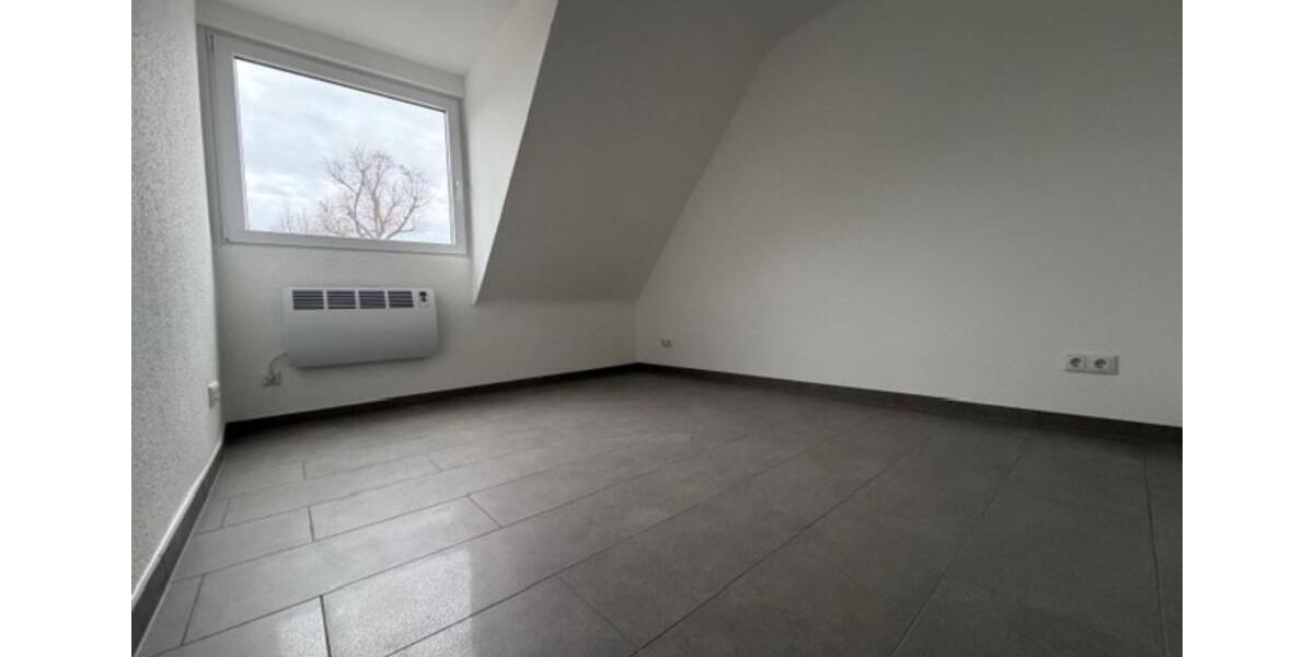 Süsse kleine Studentenbude, Erstbezug, zentral, Südbalkon, EBK 1 zimmer