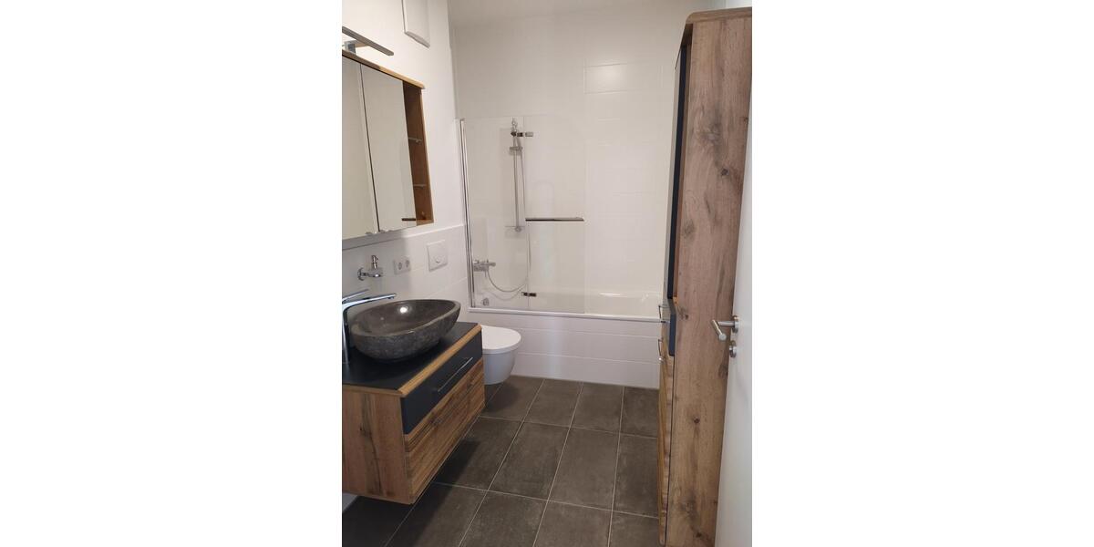 Dachgeschoßwohnung Zorneding - 2.5 Zimmer, 55 m&sup2;, 435.000&euro; | Angebot:26865329