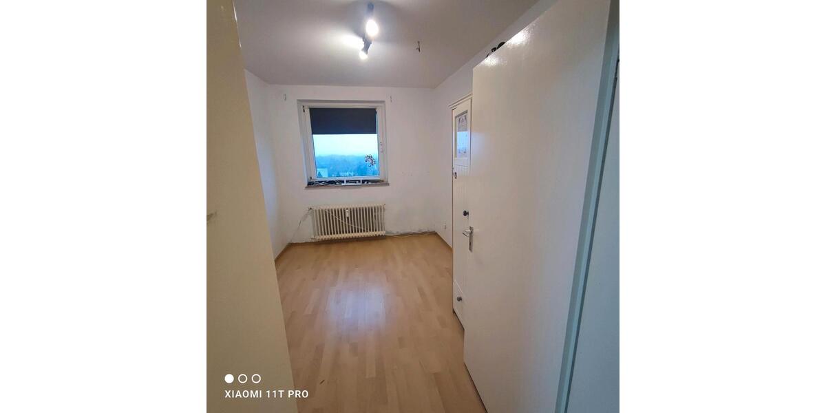 Etagenwohnung Henstedt-Ulzburg Ulzburg - 1 Zimmer, 84 m&sup2;, 500&euro; | Angebot:24852967