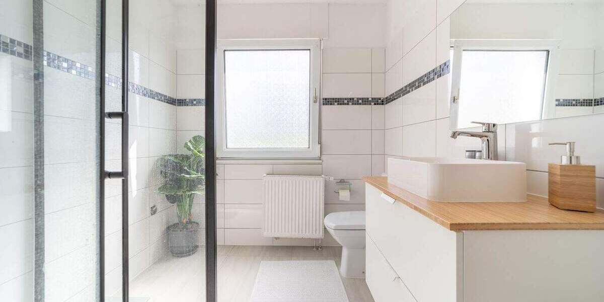 Einfamilienhaus Eggingen - 7 Zimmer, 180 m&sup2;, 475.000&euro; | Angebot:25776223