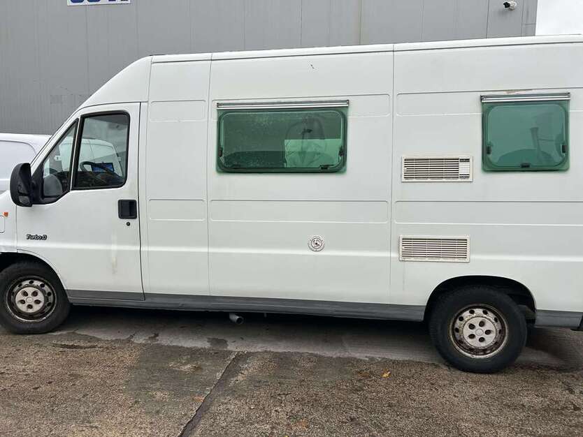 Peugeot Boxer 237.850 km 5.300 € Berlin 13585