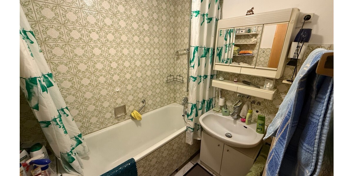 Wiesbaden-Breckenheim: Generationenhaus oder großes Familienrefugium! - Doppelhaushälfte Wiesbaden Bierstadt | Angebot:24584024