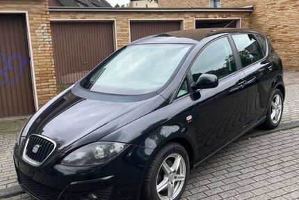 Seat Altea 256.000 km 2.700 &euro; Essen 45355