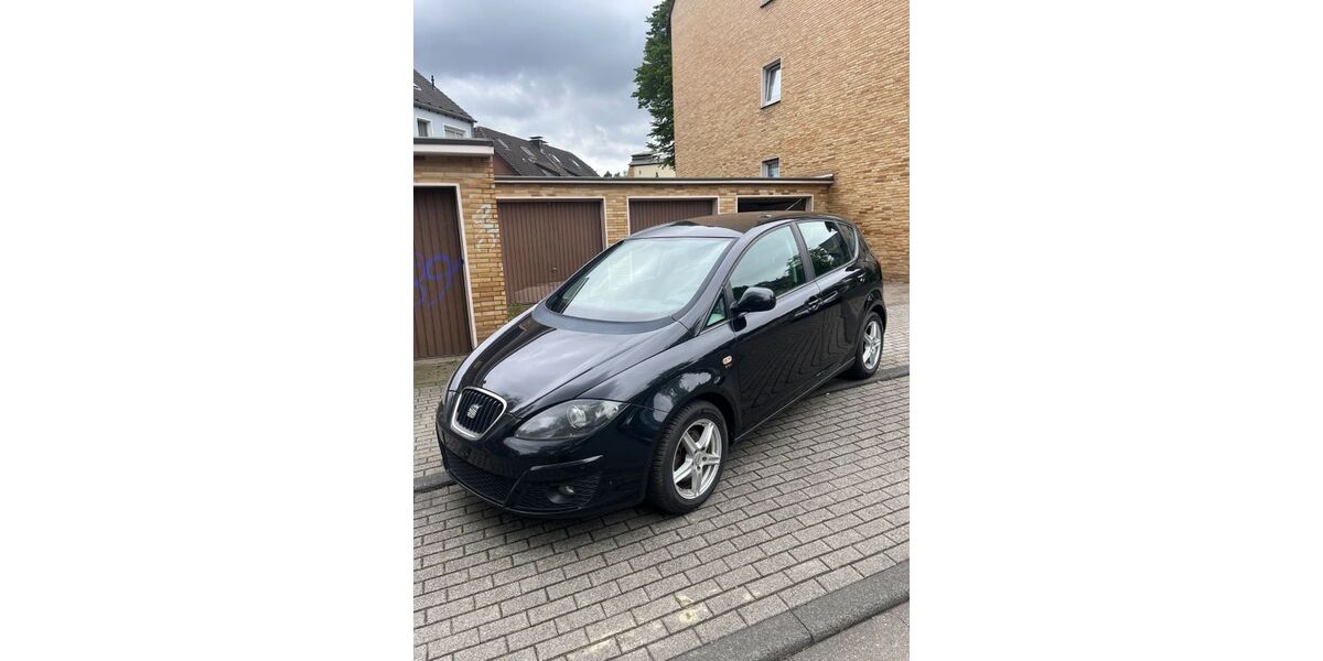 Seat Altea 256.000 km 2.990 &euro; Essen 45355