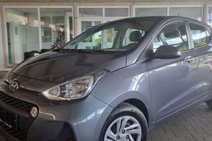 Hyundai i10 44.507 km 13.690 &euro; Steinbergkirche 24972