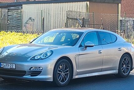 Porsche Panamera 194.500 km 22.999 € Schellerten 31174