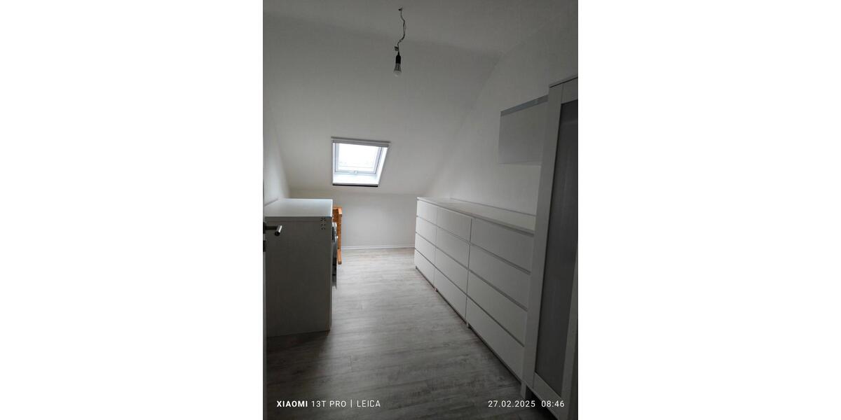 Dachgeschoßwohnung Schwalmstadt - 4 Zimmer, 95 m&sup2;, 880&euro; | Angebot:26339678