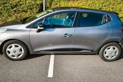 Renault Clio 214.000 km 2.999 &euro; Tellingstedt 25782