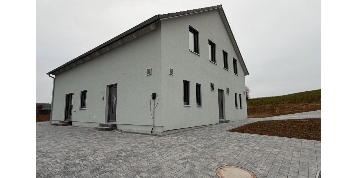 Doppelhaushälfte Dielheim - 5 Zimmer, 130 m&sup2;, 2.100&euro; | Angebot:23601878