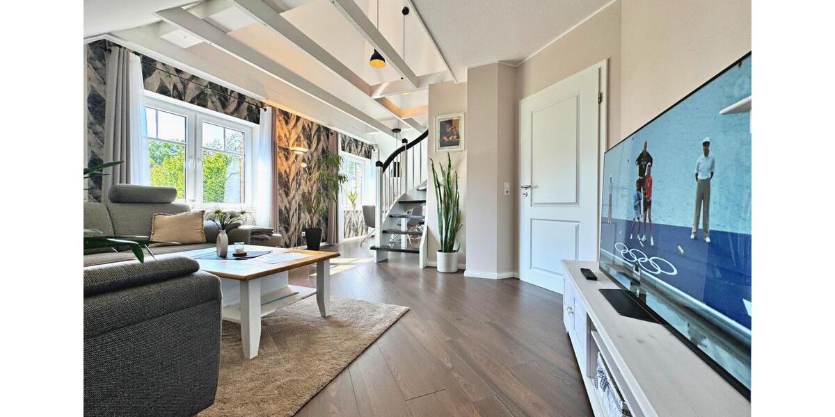 Dachgeschoßwohnung Apen - 4 Zimmer, 78 m&sup2;, 1.200&euro; | Angebot:26392493