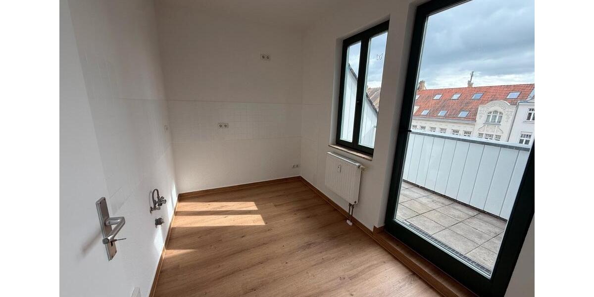 Dachgeschoßwohnung Leipzig Süd - 3 Zimmer, 90 m&sup2;, 1.080&euro; | Angebot:26335102