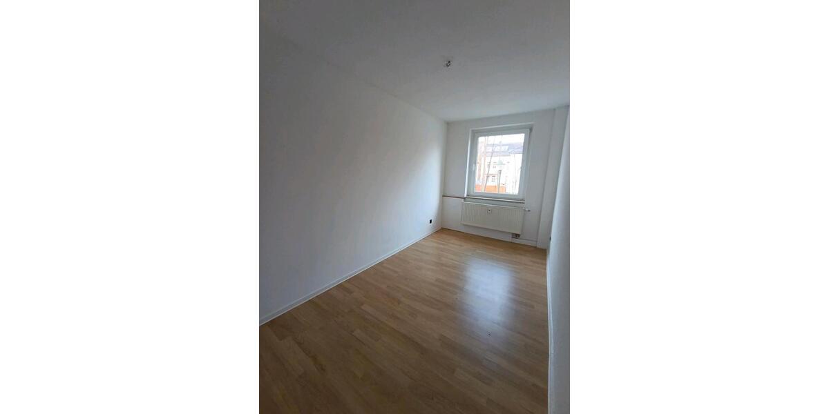 Hochparterre Neustadt an der Orla - 3 Zimmer, 60 m&sup2;, 54.000&euro; | Angebot:23581972