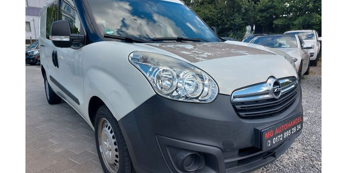Opel Combo 87.035 km 6.999 &euro; Fellbach 70736